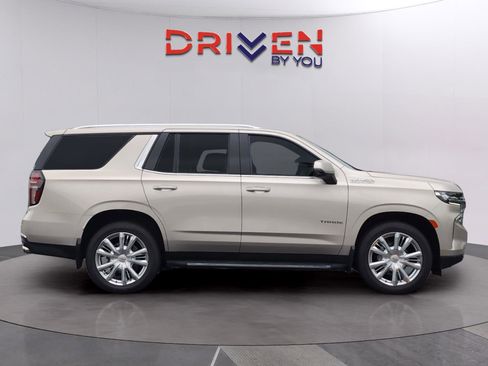 Used 2021 Chevrolet Tahoe High Country RWD image 6