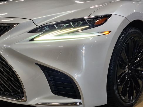 Used 2020 Lexus LS 500 w/ Interior Upgrade Package RWD image 14