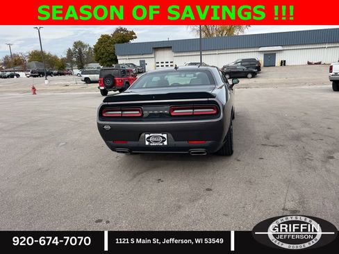 Used 2018 Dodge Challenger SXT Plus image 12