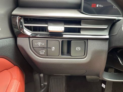 New 2026 Kia Sportage SX AWD/4WD image 25