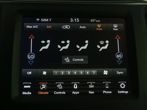 Used 2023 Jeep Cherokee Altitude Lux w/ Lux Elite Package AWD/4WD image 23