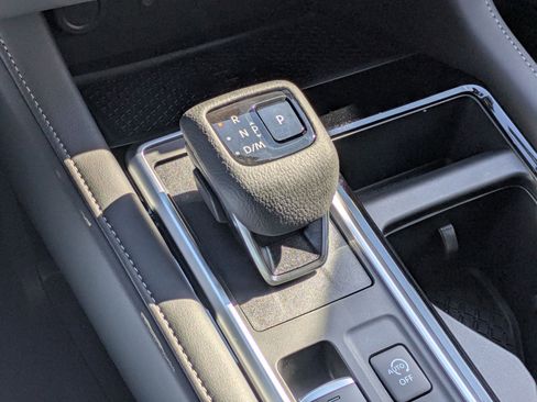 New 2025 Nissan Pathfinder SL image 22