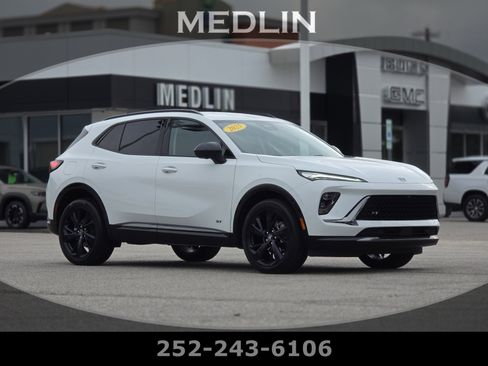 Used 2025 Buick Envision Sport Touring AWD/4WD image 1