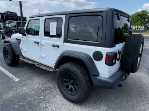 Used 2019 Jeep Wrangler Unlimited Sport S AWD/4WD image 8