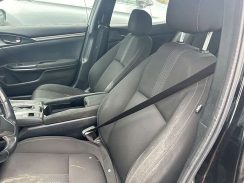 Used 2018 Honda Civic Sport image 14