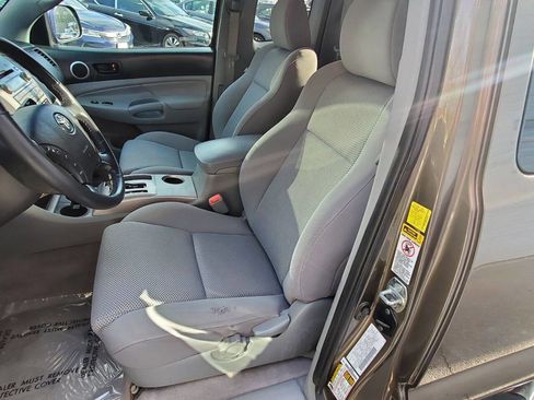Used 2011 Toyota Tacoma 4x4 Access Cab V6 image 10