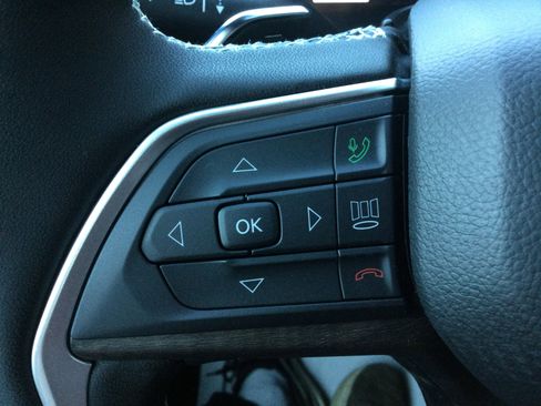 New 2026 Jeep Grand Cherokee L Limited AWD/4WD image 14
