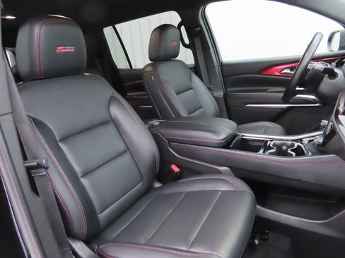 Used 2024 Chevrolet Traverse Z71 w/ Enhanced Driving Package image 24