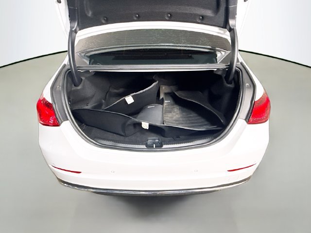 Used 2022 Mercedes-Benz C 300 Sedan w/ Exclusive Trim Package image 34