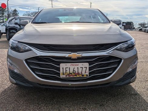 Used 2023 Chevrolet Malibu LT image 2