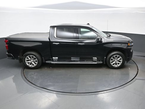 Used 2021 Chevrolet Silverado 1500 High Country w/ Technology Package AWD/4WD image 39