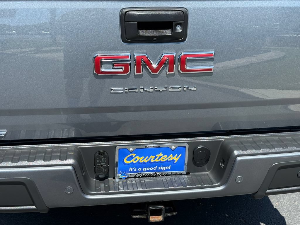 Used 2022 GMC Canyon Elevation w/ Driver Alert Package AWD/4WD image 11