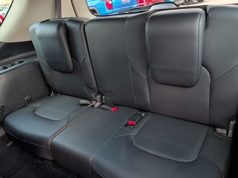 Used 2018 Nissan Armada SL w/ Premium Package AWD/4WD image 15