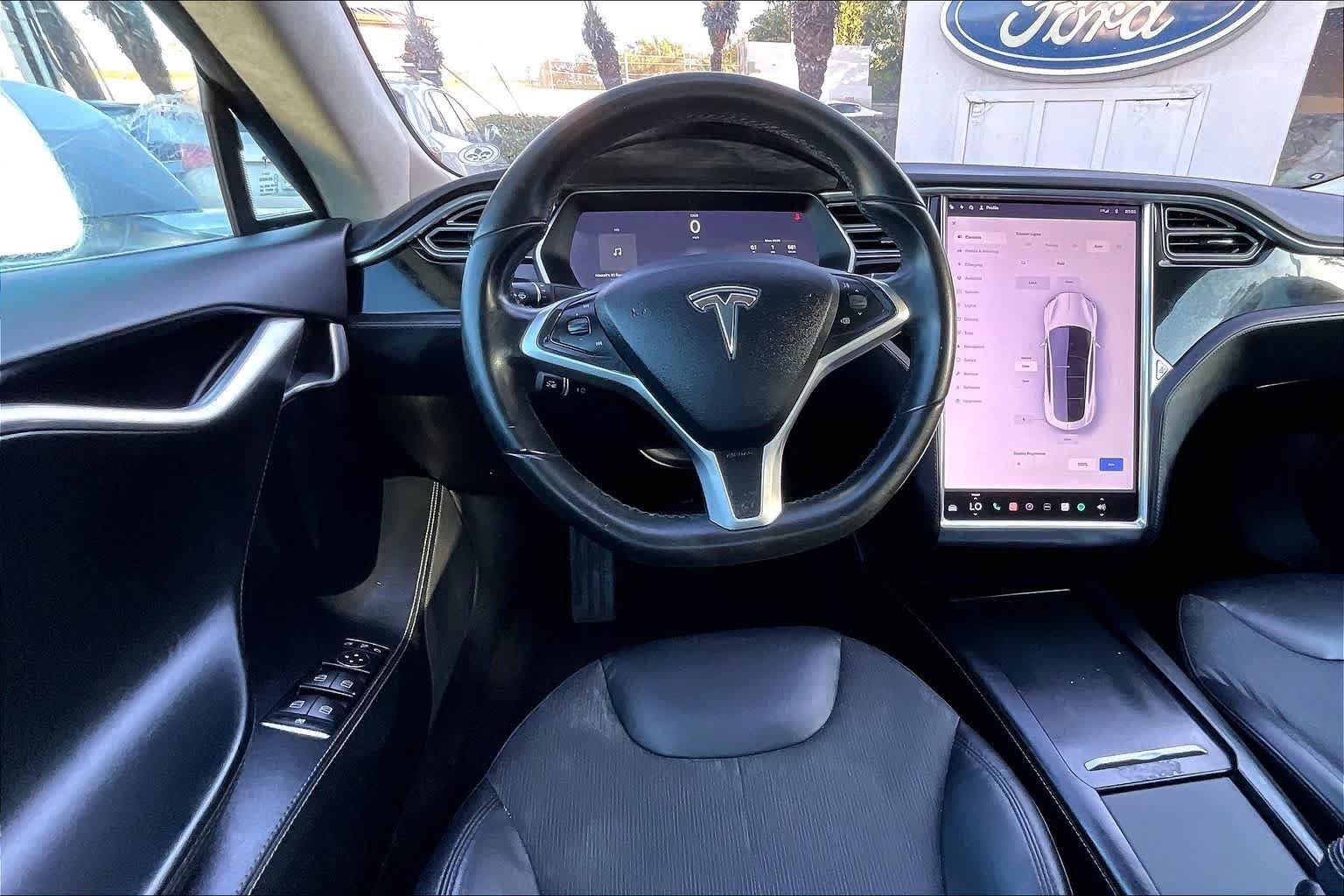 Used 2016 Tesla Model S 70 RWD image 14