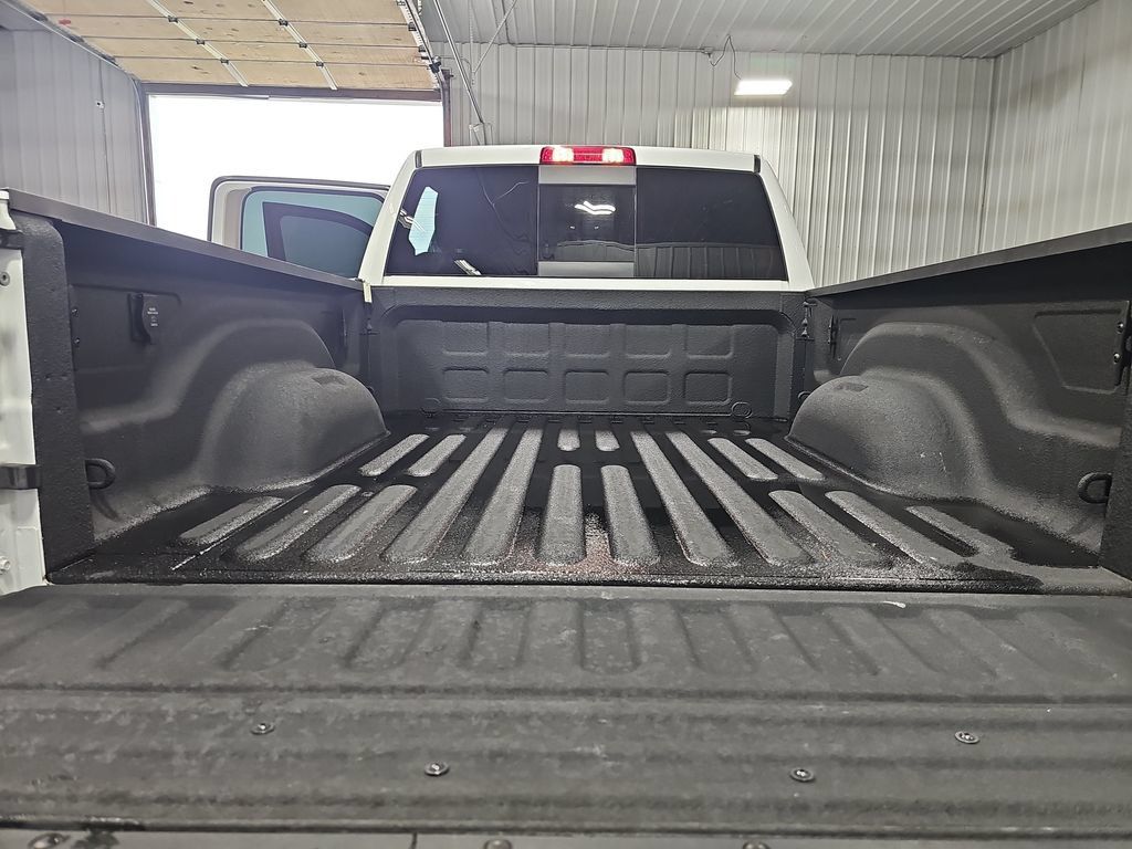 Used 2023 RAM 2500 Laramie AWD/4WD image 12