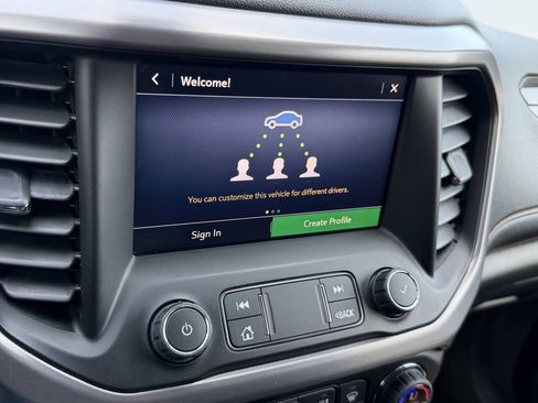Used 2021 GMC Acadia AT4 w/ Technology Package AWD/4WD image 55