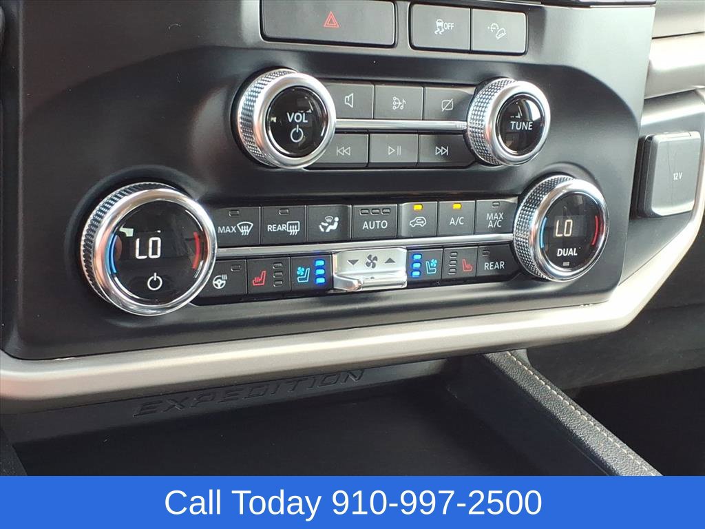 Used 2022 Ford Expedition XLT AWD/4WD image 15