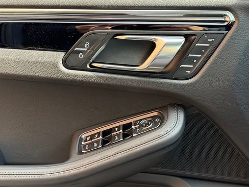 New 2026 Porsche Macan Turbo image 17
