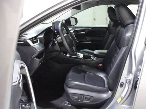 Used 2025 Toyota RAV4 XLE Premium w/ Weather Package FWD image 3