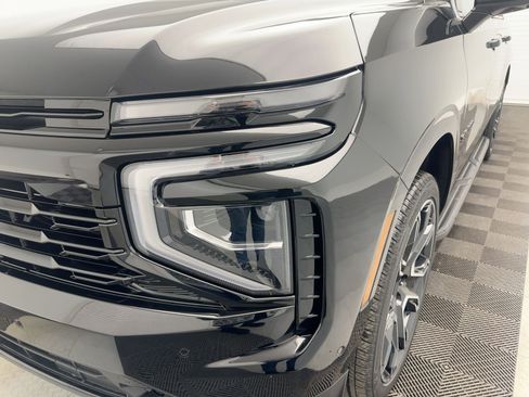 New 2026 Chevrolet Suburban RST image 11