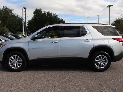 Used 2020 Chevrolet Traverse LT image 4