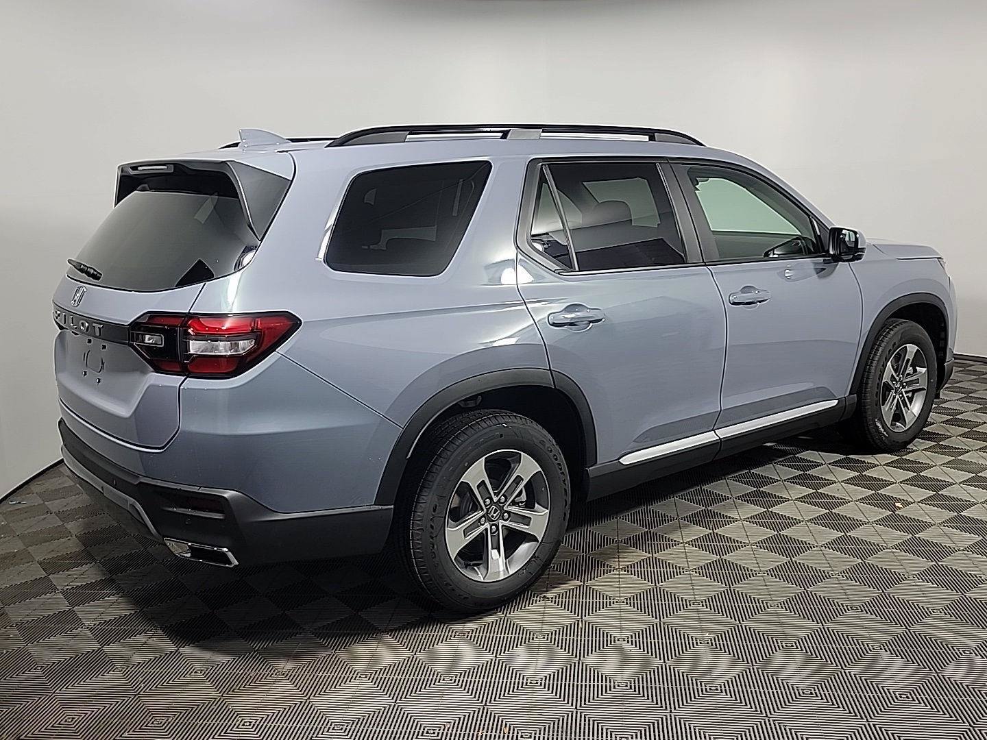 New 2026 Honda Pilot EX-L image 3