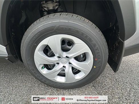 New 2025 Toyota RAV4 LE image 18