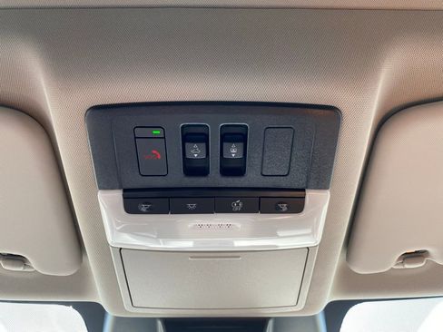 New 2025 Nissan Rogue Platinum w/ Tech Package image 33