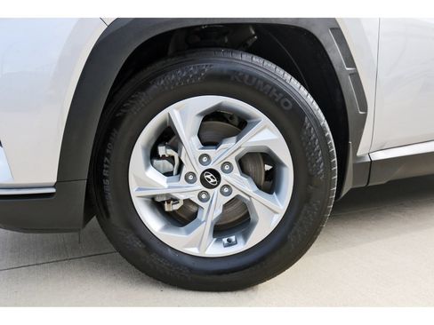 Certified 2024 Hyundai Tucson SEL FWD image 31