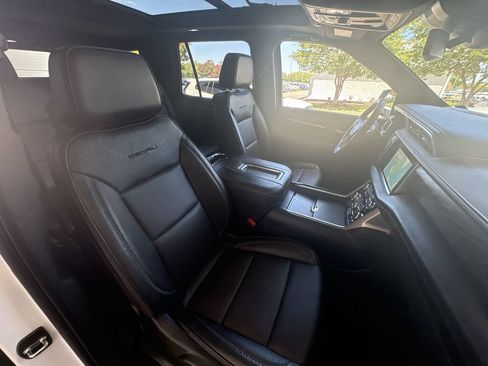 Certified 2023 GMC Yukon Denali AWD/4WD image 29