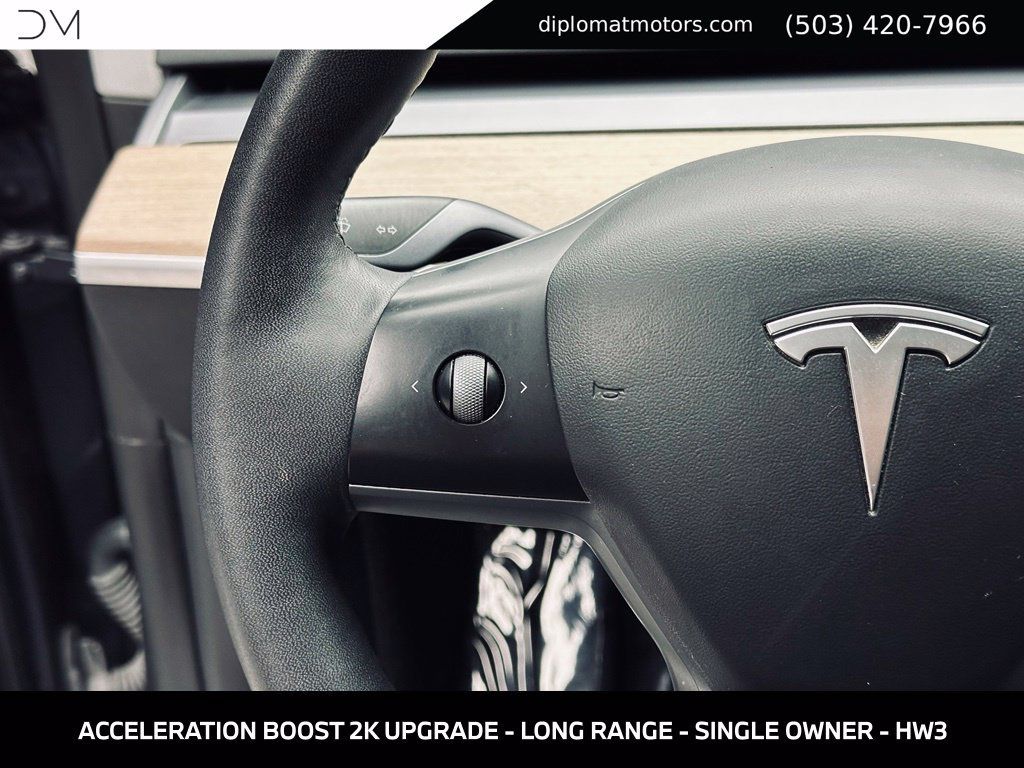 Used 2021 Tesla Model Y Long Range AWD/4WD image 31