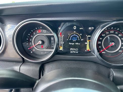 Used 2021 Jeep Wrangler Unlimited Rubicon w/ Trailer Tow Package AWD/4WD image 10