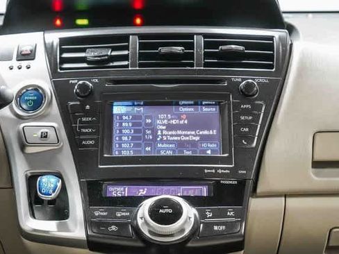 Used 2013 Toyota Prius V Three image 14