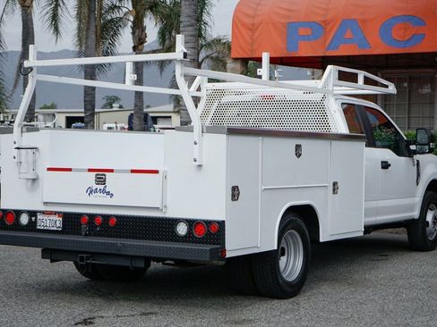 Used 2022 Ford F350 XL w/ Power Equipment Group RWD image 9