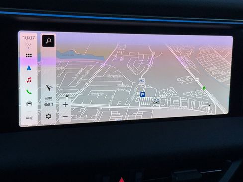 Certified 2025 Porsche Macan 4 Electric image 37