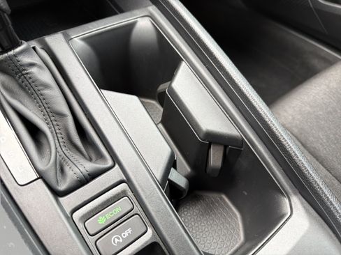 Used 2025 Honda Accord SE image 17