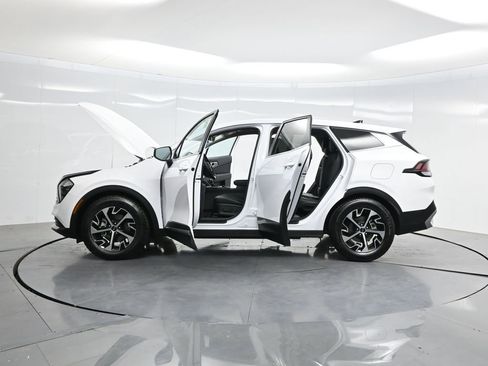Used 2023 Kia Sportage EX image 41