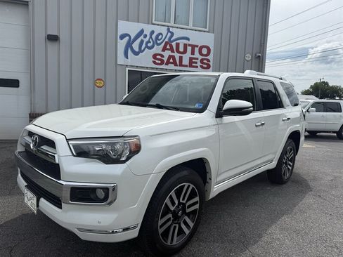 Used 2018 Toyota 4Runner Limited AWD/4WD image 3
