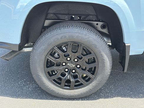New 2026 Chevrolet Colorado W/T w/ WT Custom Package AWD/4WD image 17