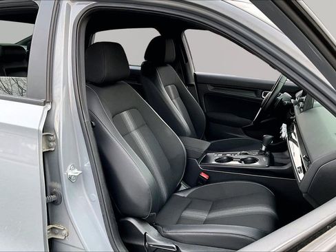 Used 2025 Honda Civic Sport image 19