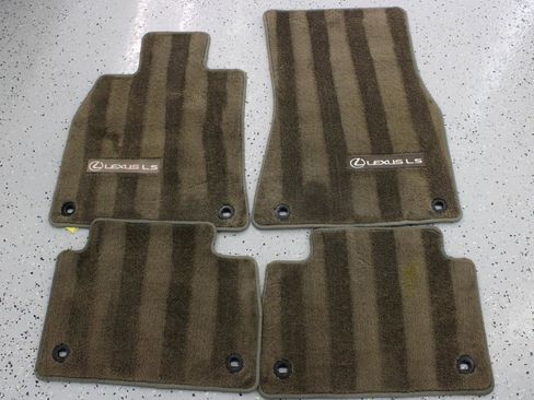 Used 2016 Lexus LS 460 w/ Comfort Package image 92