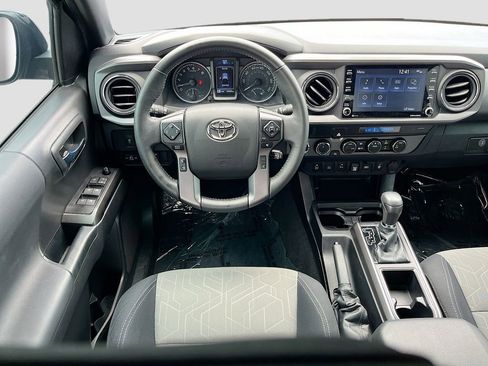 Used 2022 Toyota Tacoma TRD Sport w/ Technology Package AWD/4WD image 20