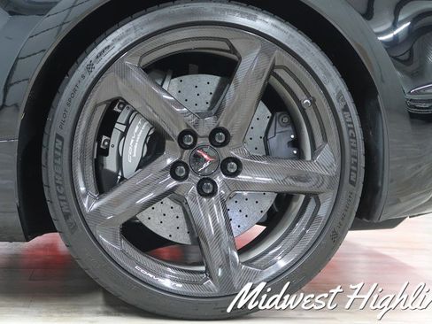 Used 2023 Chevrolet Corvette Z06 RWD image 17