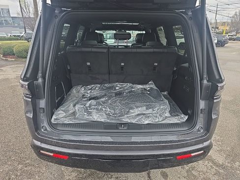 New 2026 Jeep Grand Wagoneer 4WD image 21
