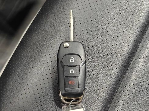Used 2019 Ford F150 XL w/ Equipment Group 101A Mid AWD/4WD image 10