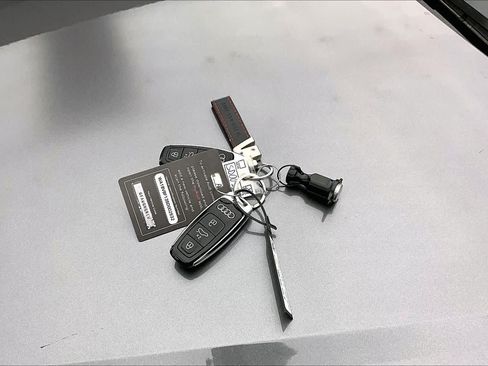 Certified 2025 Audi Q8 Premium Plus AWD/4WD image 14