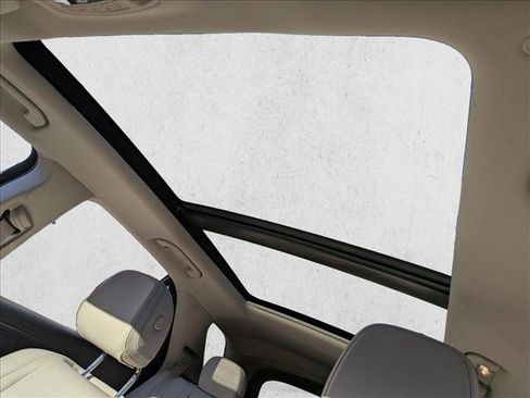 Used 2024 Mercedes-Benz GLE 450 4MATIC image 15