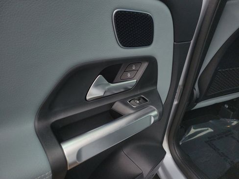 New 2026 Mercedes-Benz GLB 35 AMG 4MATIC image 27