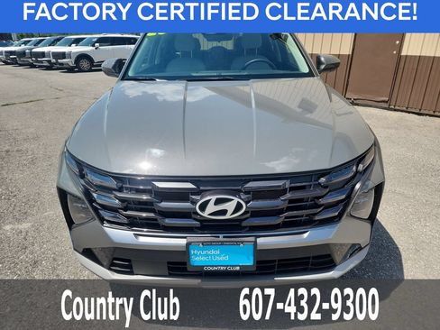 Used 2025 Hyundai Tucson SEL AWD/4WD image 3