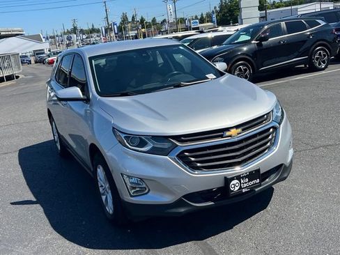 Used 2020 Chevrolet Equinox LT w/ Driver Convenience Package FWD image 5